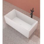 Bathtub